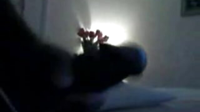 Adulte sans inscription  Femme Mature avec de gros seins est un jeune amant et une femme de video gratuite sexe police