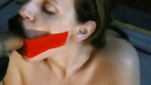 Adulte sans inscription  Noir Tate joue porno sex video gratuite ses tours blancs