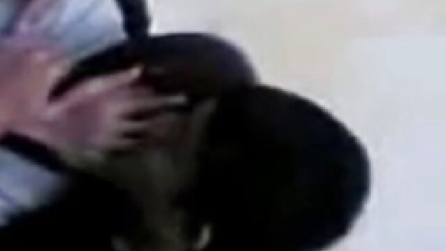 Adulte sans inscription  L'enseignant de sa extrait de video sex classe a maudit le disciple de l'institution