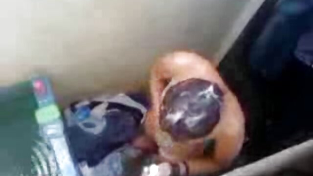 Adulte sans inscription  Grand ami gémit d'un membre video gratuite de sexe fort dans le trou