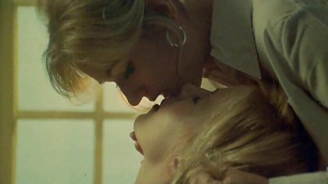 Adulte sans inscription  Une jeune blonde bouclée bite a été mis dans video sex gratuit xxx la chatte par un professeur de musique