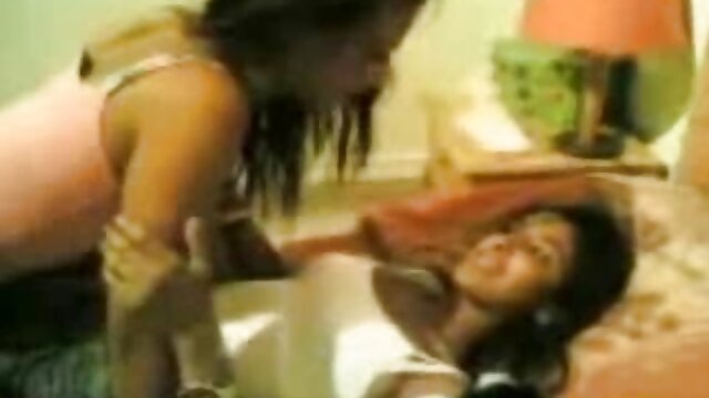 Adulte sans inscription  Une secrétaire occupée a sucé la bite dans le bureau film sexe amateur francais pendant les heures de travail