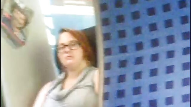 Adulte sans inscription  Montrer de la magie à prono sexe gratuit la caméra et jouer avec la chatte