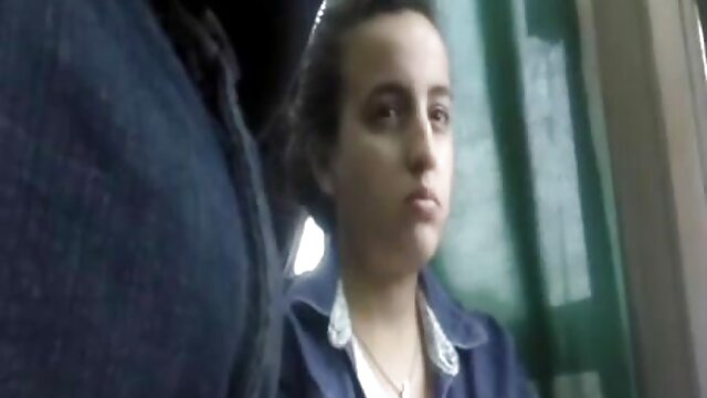 Adulte sans inscription  Adolescent adolescent dans écolière video sexe amateur français uniforme putain de