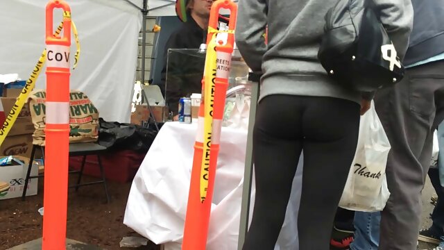 Adulte sans inscription  Elle avait regarder avec une fille video gratuite sexe amateur en face de lui pendant qu'il la ramoner