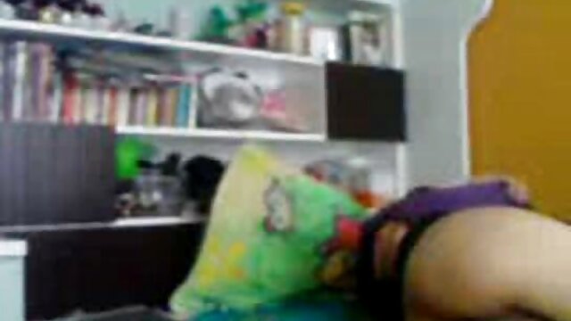 Adulte sans inscription  Jeune couple baise sur un sexe amateur gratuit video lit en peluche