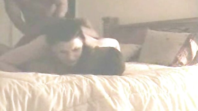 Adulte sans inscription  Jeune cul devant son video amateur gratuit sex câble putain.
