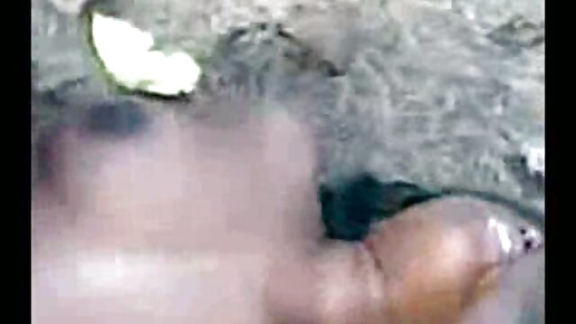 Adulte sans inscription  Passionné baise sur la table video sexe gratuit 100 avec brunette En bas