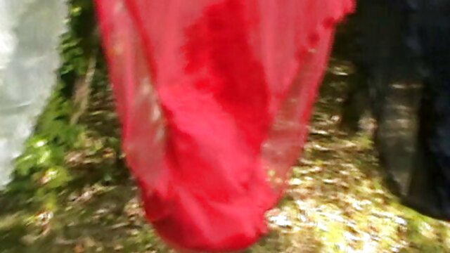 Adulte sans inscription  Le charme russe baise et lui coupe la chatte. sex jeune porn