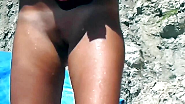 Adulte sans inscription  Chèvre Mature sexe video telecharger met poussin chaud dans la tache